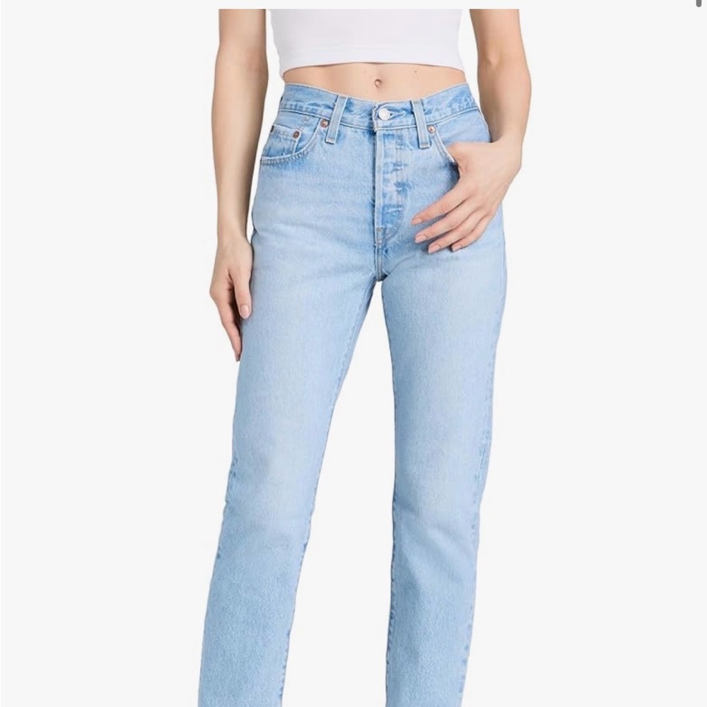 Levi's Women's Straight Leg Jeans - Light Blue